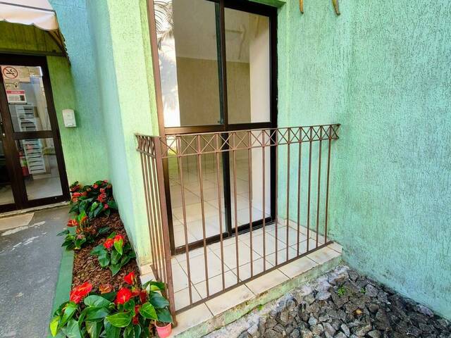 #61 - Apartamento para Venda em Carapicuíba - SP - 2