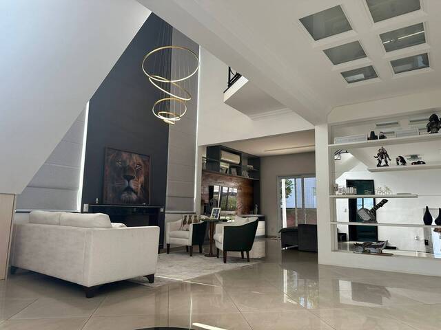 Casa para Venda em Santana de Parnaíba - 4
