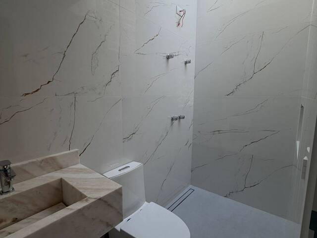 #82 - Casa para Venda em Barueri - SP - 2