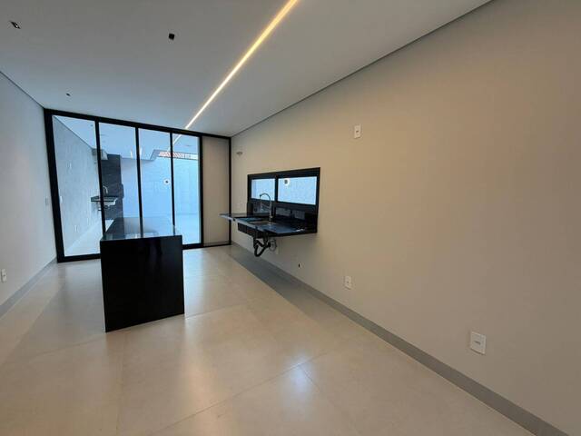 #82 - Casa para Venda em Barueri - SP - 1